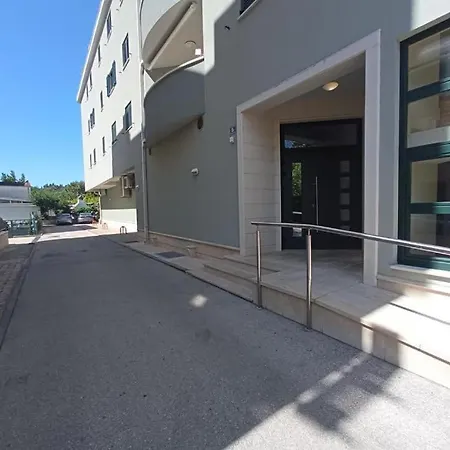 Maris Lux Apartman *