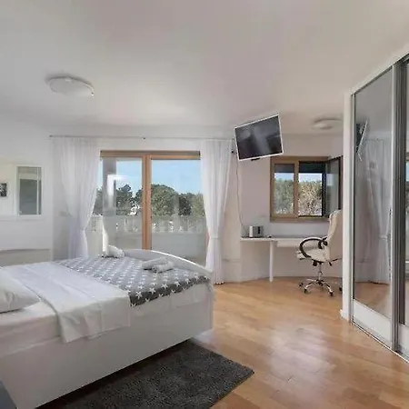 Maris Lux Apartman *