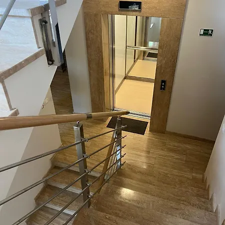 Maris Lux Makarska